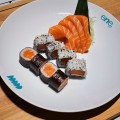 12 Peças - Salmão com sashimi