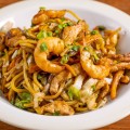 Yakisoba de Porco e Camarão