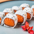 Uramaki Salmão