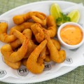 Camarão à milanesa