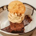 Brownie de chocolate c/ chantilly de doce de leite
