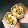 Burrito de frango crispy saudável
