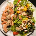 Camarão Grelhado com Salada Emporium