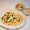 PESCADA COM MOLHO CREMOSO DE CAMARÕES