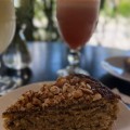 Fatia de Torta Integral banana, castanhas e maçã. Vegano. 