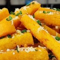 POLENTA FRITA COM PARMESÃO